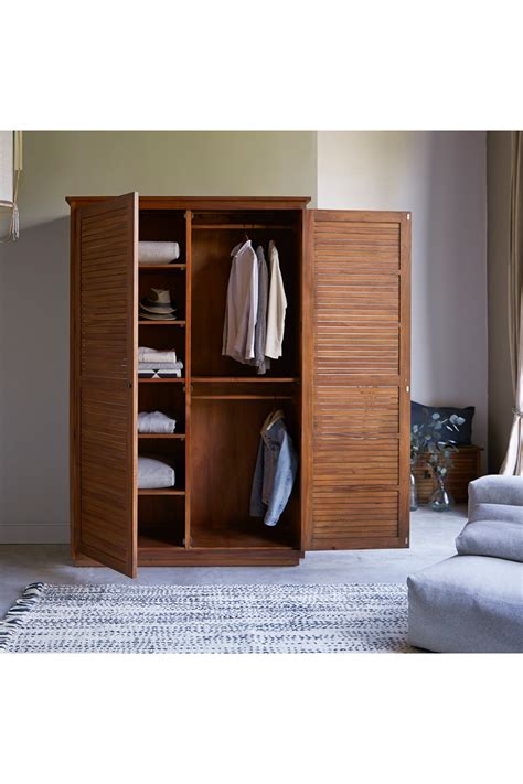 Wardrobe - Solid Wood Handcrafted Wardrobes & Cupboards India | Lakkadhaara