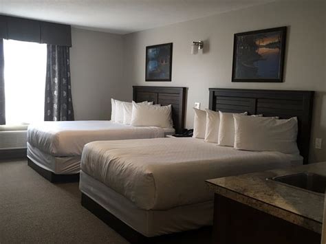 BLUE HILLS MOTEL (La Crete) - Lodging Reviews & Photos - Tripadvisor