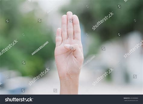 Finger Sign Language 的图像结果