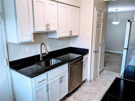 Photos of Fairfax Circle Villa Apartments in Fairfax, VA