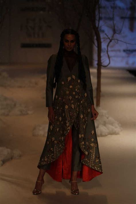 Samant Chauhan at Amazon India Fashion Week autumn/winter 2016 | Vogue ...