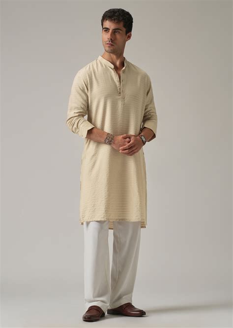 Buy Kurta for Men Online in India | Banana Club