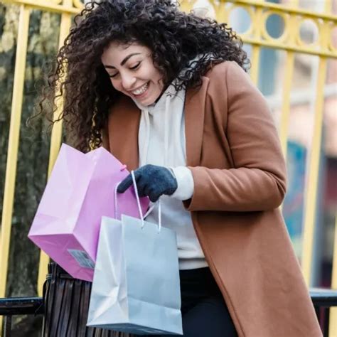 ELLE Beauty Radar: 'Underconsumption Core', The Unexpected Beauty Trend ...