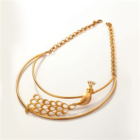 GOLD PLATED NECKLACE WITH PEACOCK MOTIF – Suhani Pittie