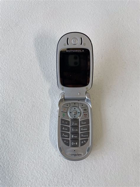 Old Motorola Flip Cell Phones