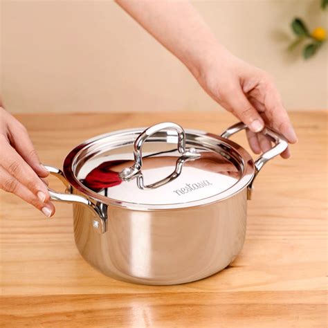 Tri Ply Stainless Steel Casserole Pot With Lid 2300ml Online - Premium ...