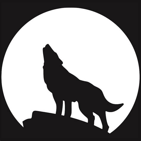 Wolf Howling Stencil