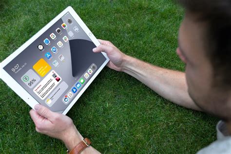 Image result for iOS 9 iPad Pro Home Screen