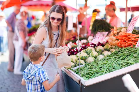 How Can a Visit to a Farmer's Market Benefit Your Health? | Frisco ...