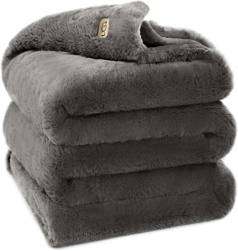 UGG 16802 Euphoria Plush Faux Fur Reversible Throw Blanket for Luxury ...