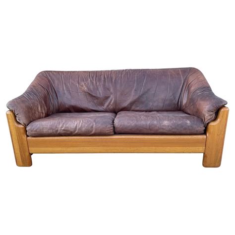 Vintage Mid Century Leather Sofa For Sale at 1stDibs