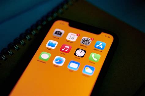 Apple aún no está lista para usar su propio chip y renueva acuerdo con ...