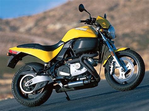1998-2005 Moto Guzzi V11 Sport | Smart Money | Motorcyclist