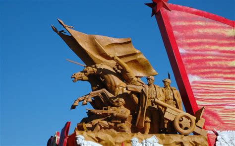红色主题历史人物雕塑革命纪念馆玻璃钢仿铜人物摆件|纯艺术|雕塑|广州益丰雕塑 - 原创作品 - 站酷 (ZCOOL)