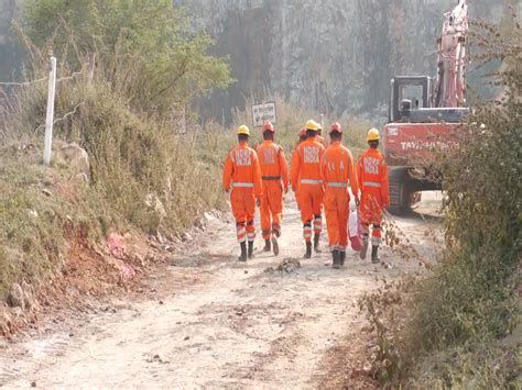 UP: NDRF, SDRF intensify operations after stone mine collapses in ...