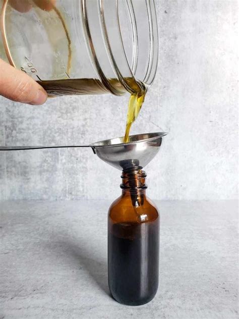 Homemade CBD Oil Tincture 的图像结果