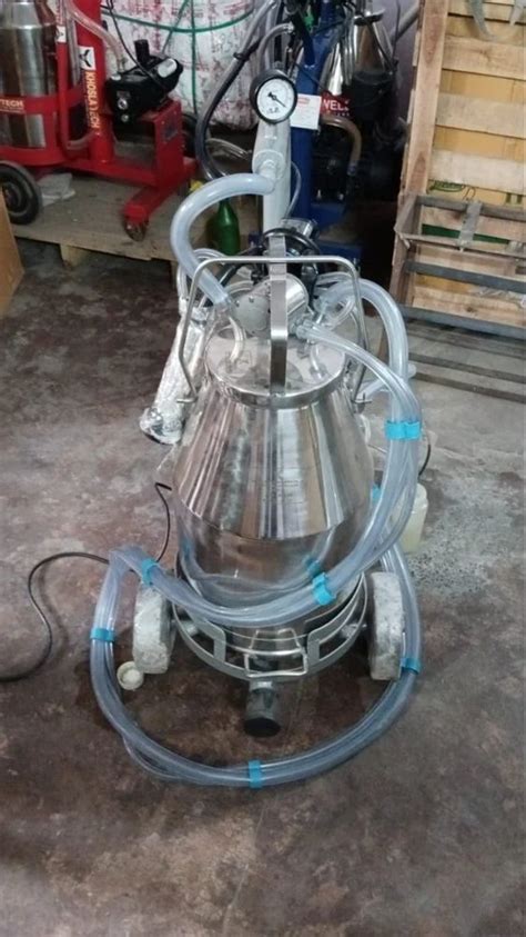 Dairy Equipment - Single Bucket Milking Machines Trader - Wholesaler ...