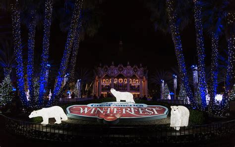California's Great America: Winterfest 2017 — Restcoaster