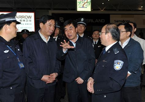公安部副部长刘彦平到铁路上海站等检查安保-搜狐新闻