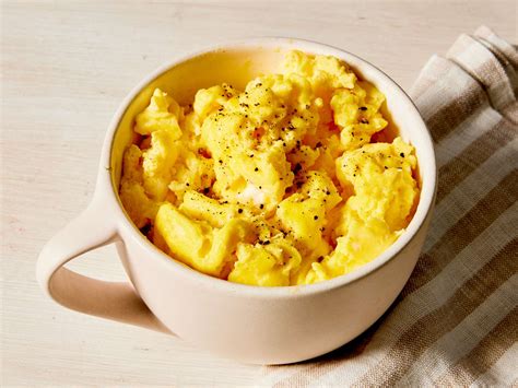 Microwave Scrambled Eggs Quick And Easy Microwave Scrambled Eggs