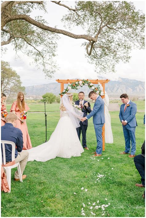 Lauren and Cooper's October Wedding at the Prairie Star Restaurant in ...