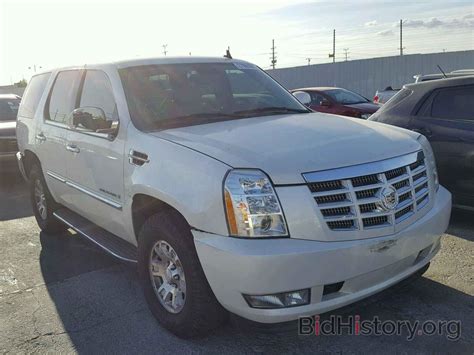 Report 1GYFK63847R384874 CADILLAC ESCALADE 2007 WHITE GAS - price and damage history