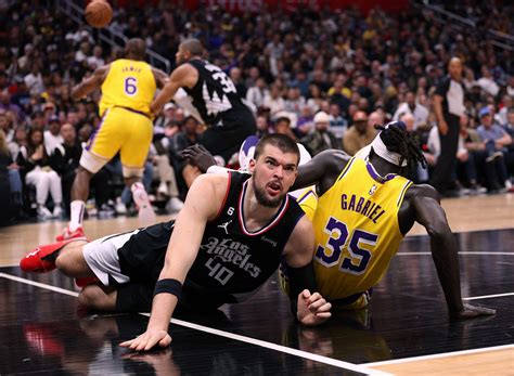 Why is Ivica Zubac not playing tonight against LA Lakers? Latest injury ...