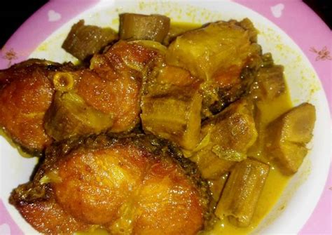 Leftover green banana with local fish curry Recipe by Saira Begum - Cookpad