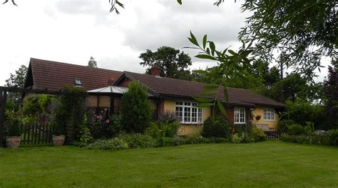 BED & BREAKFAST AT WILLOWDENE (Diss) - B&B Reviews & Photos - Tripadvisor