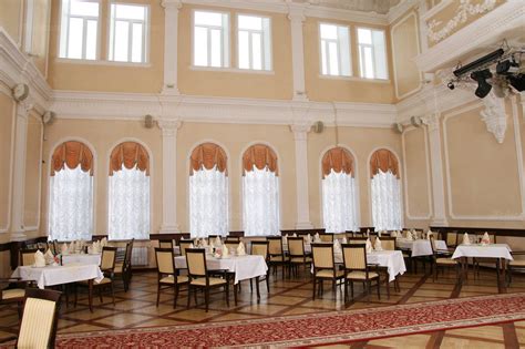 Ресторан Москва на улице Максима Горького: меню и цены, отзывы, адрес и ...