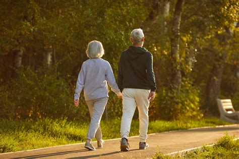 7 Causes of Lower Leg Pain When Walking, Symptoms, and Treatments - HealthToday