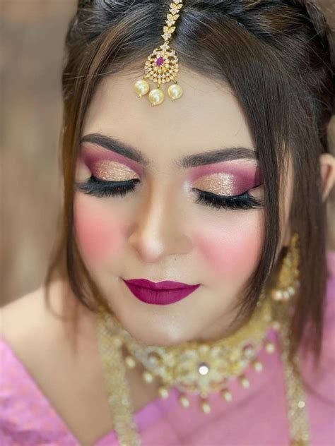 Pin by Megha Nalawade on Indian bridal | Bridal makeup, Engagement ...