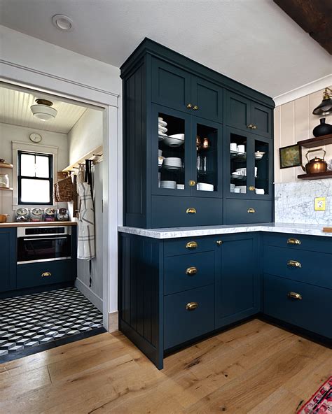 Navy Blue Cabinets Kitchen: A Timeless Classic – DECOOMO