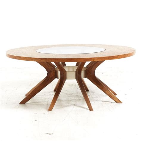 Broyhill Brasilia Mid Century Walnut Round Coffee Table For Sale at 1stDibs