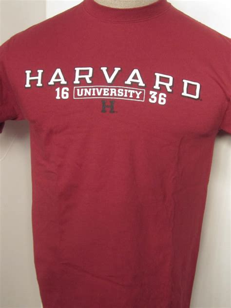 Maroon Tee Shirt-harvard University 1636-ivy League College - Etsy