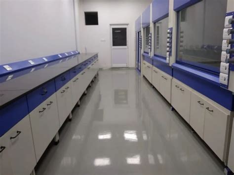 Laboratory Fume Hood - Scientific Laboratory Furniture Manufacturer ...