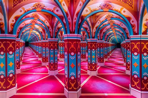 Mirror Maze | Union Station - St. Louis, MO | Mirror maze, Union ...