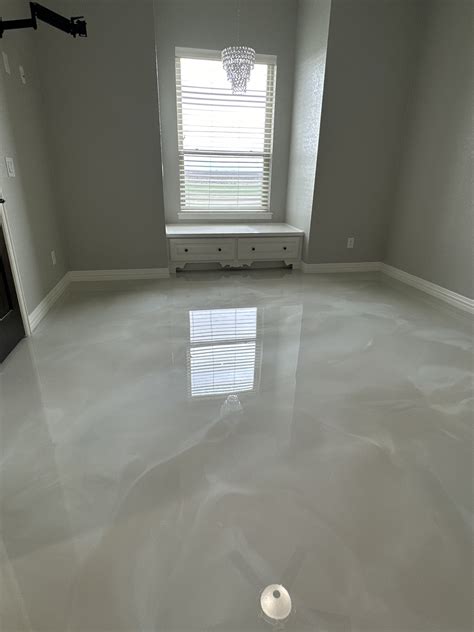 Metallic Epoxy Floor for a Modern Home