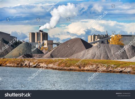 44 imágenes de Zug island - Imágenes, fotos y vectores de stock | Shutterstock