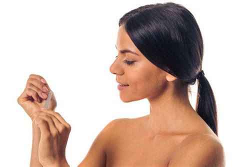 How to keep your nail polish from chipping | Femina.in