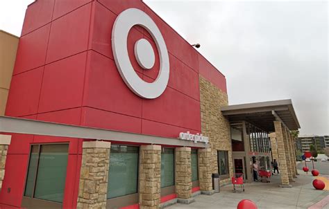 Target Store Computer 的图像结果