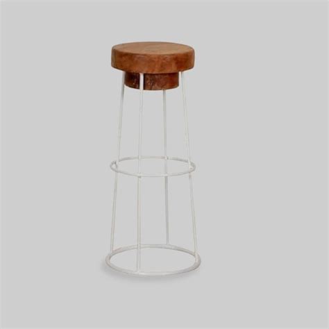 Buy Wooden Seating Stools Online @Upto 40% OFF – Nismaaya Decor