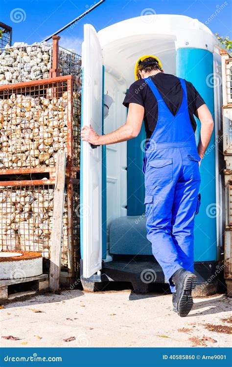 Construction Worker Using Restroom 的图像结果