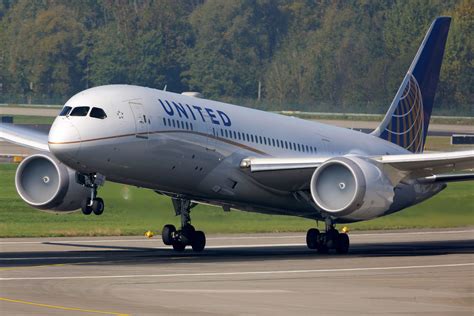 Why Is United Airlines Growing Its International Network?
