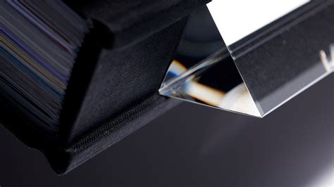 Refracting 的图像结果