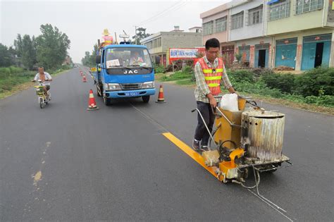 道路养护及铺装工程-重庆路华交通设施有限公司