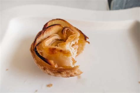 Mini Apple Rose Tarts 的图像结果