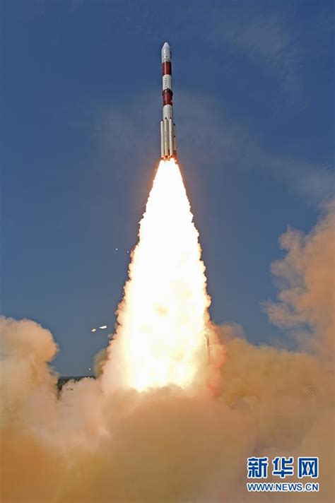 印度成功发射“一箭31星”(组图)