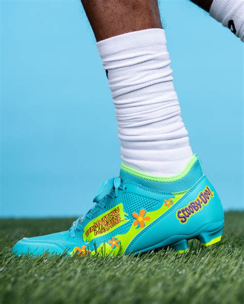 Scooby-Doo Mystery Machine Football Cleats - Velocity 3.0 by Phenom El ...