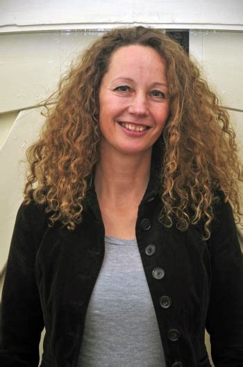 Drs. Puck van Groningen - Uitgeverij SWP